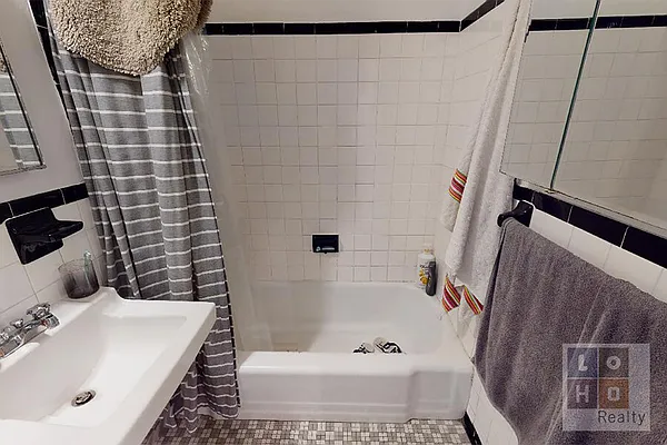 Rented by LoHo Realty | media 10