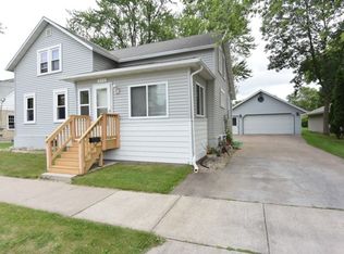 212 S Lee St, Appleton, WI 54915