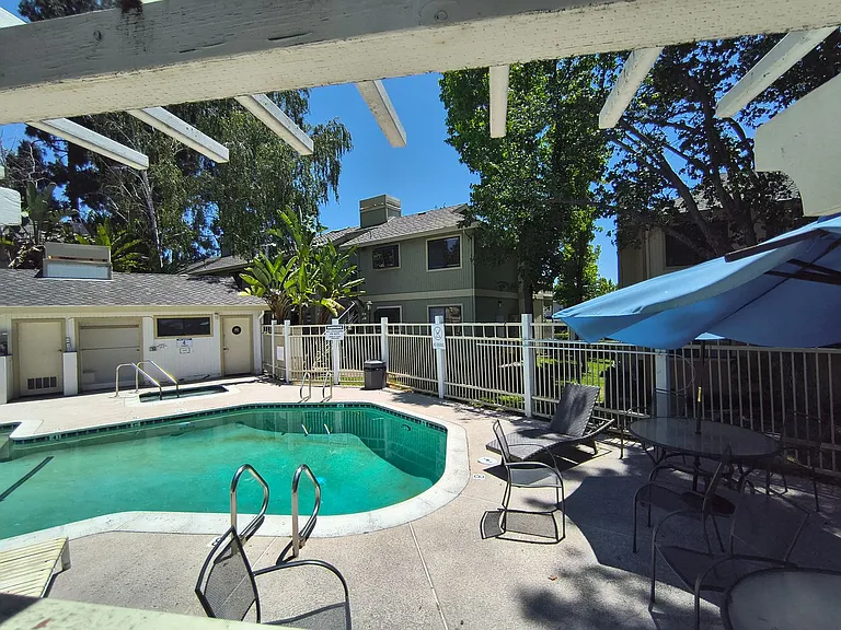 2827 Monument Blvd #24 — Photo 51