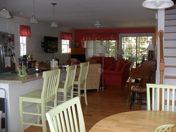 LV/Dining/kitchen combo