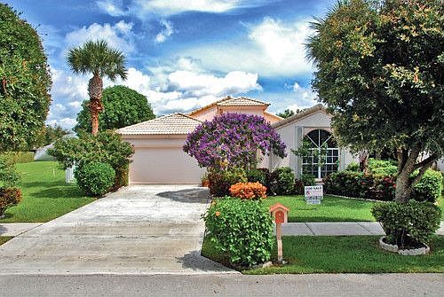 1st image of 3895 Majestic Palm Way