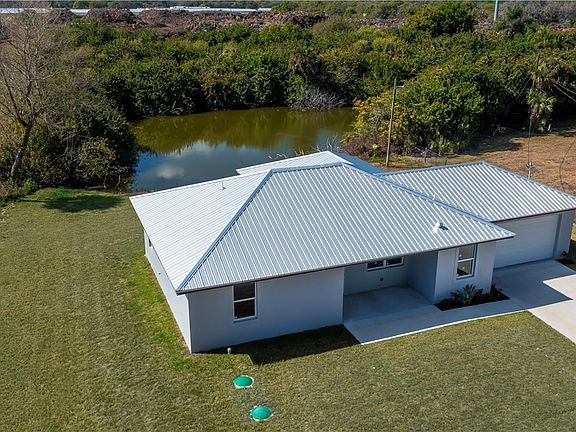 4th image of 1202 Alice St