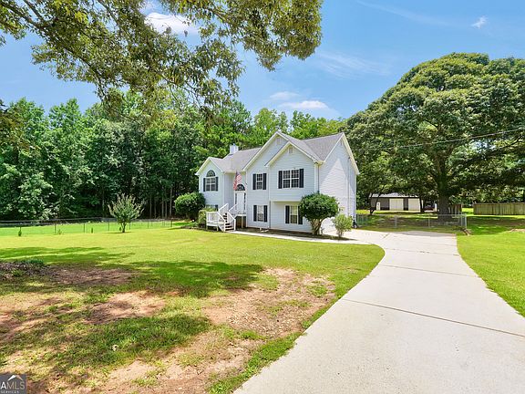 5th image of 105 Dawn Ct