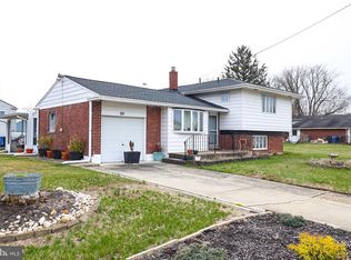 237 Capital Dr, Mantua, NJ 08051