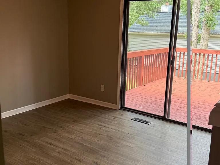 1116 Aspen Log Pl — Photo 10