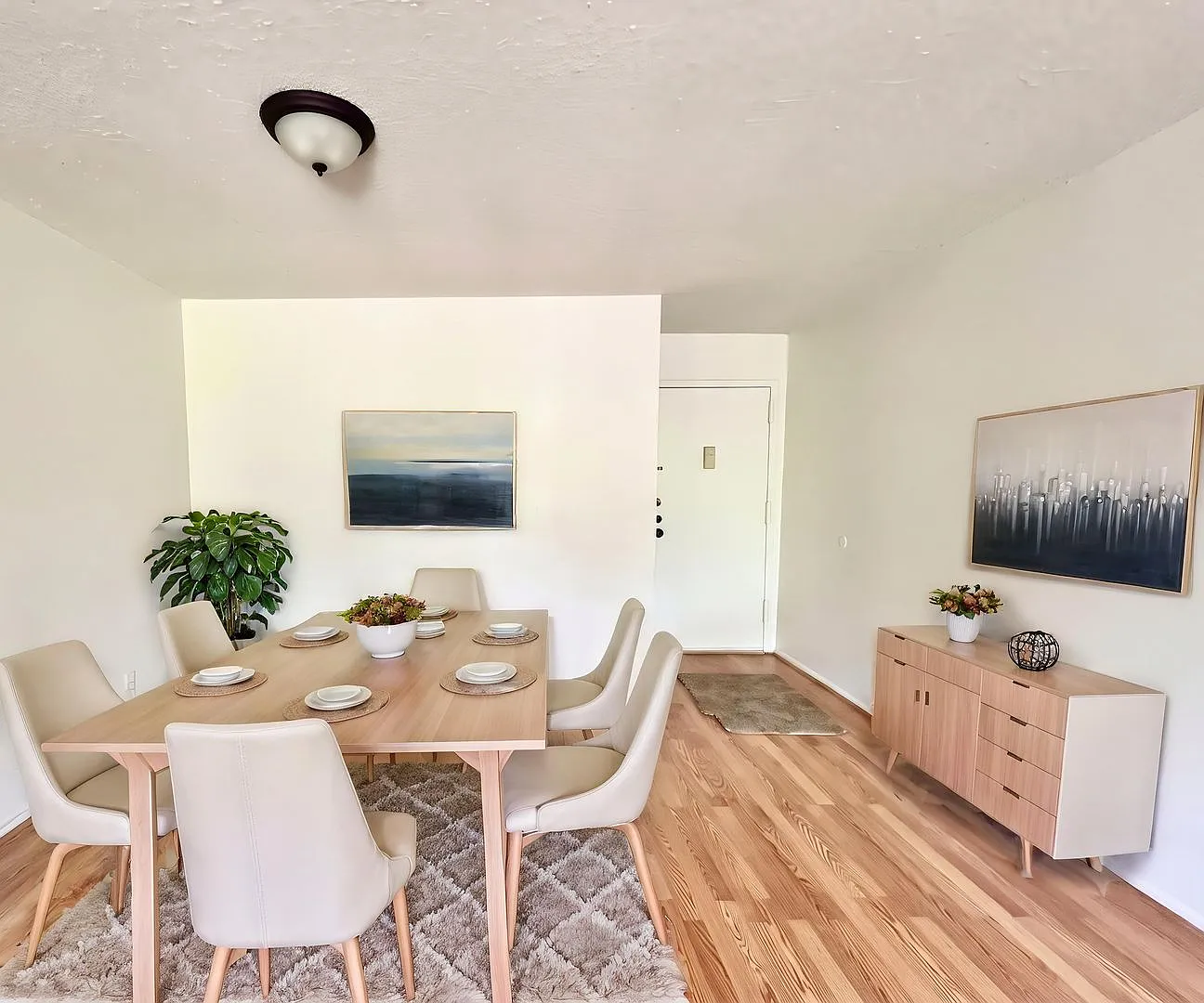 Bright & Spacious | 955 sqft 2BR/2BA Condo | Excellent Commuter Location! — Photo 4