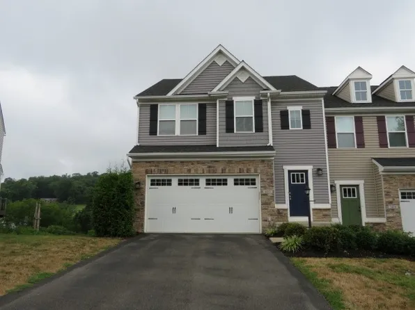 1417 Deer Creek Crossing Dr, Canonsburg, PA 15317