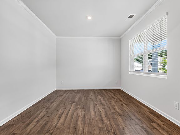 3rd image of 2712 Serena Way