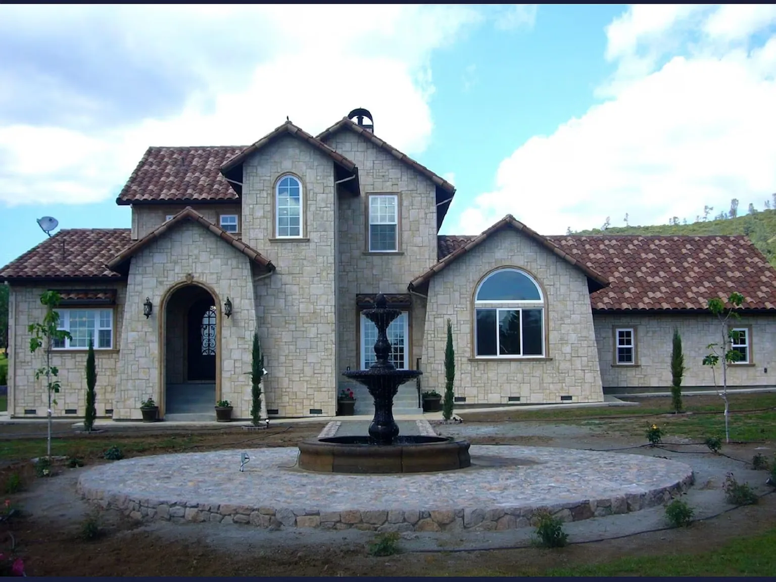 3 bed, 4000 sqft, $7,500 — Photo 2