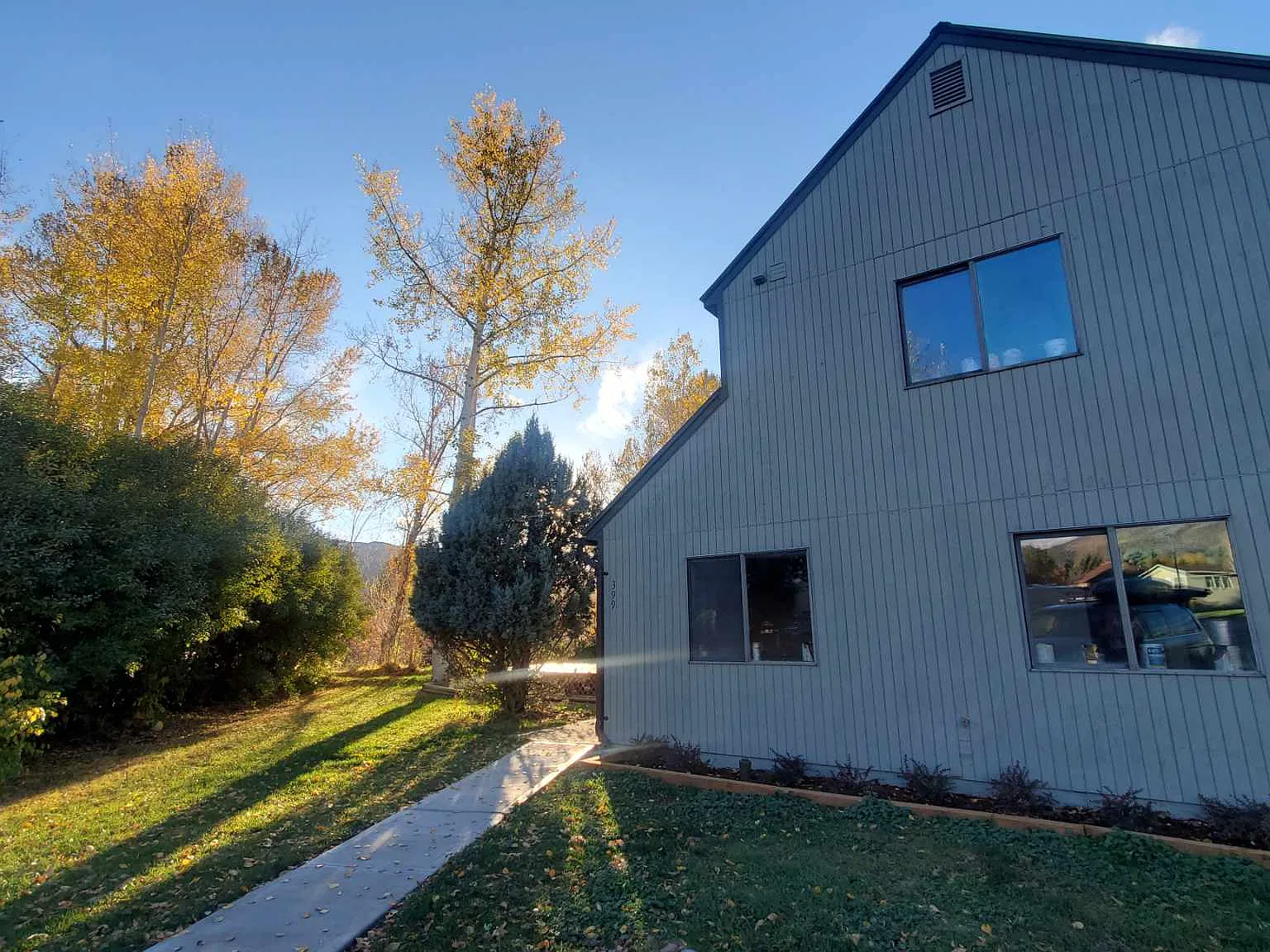 4 bed, 1656 sqft, $5,800 — Photo 1