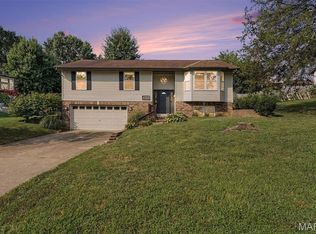 6520 Weston Oaks Dr, Cedar Hill, MO 63016