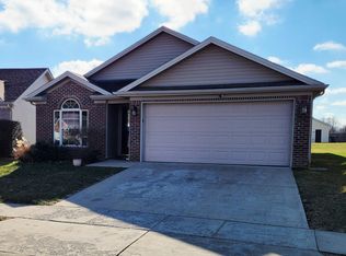 1949 Millbank Rd, Lexington, KY 40511