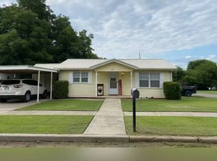 420 E Tahlequah Ave, Sulphur, OK 73086