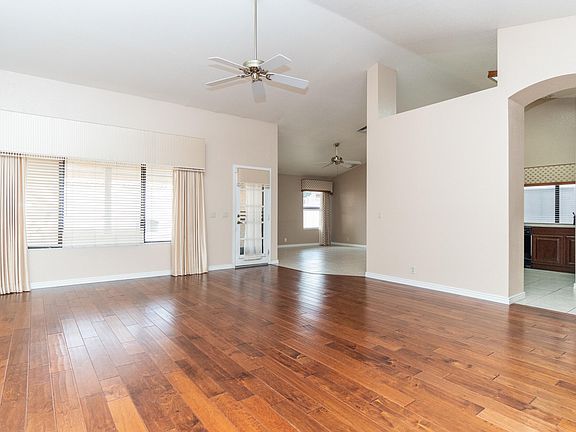 3rd image of 9258 W Oraibi Dr
