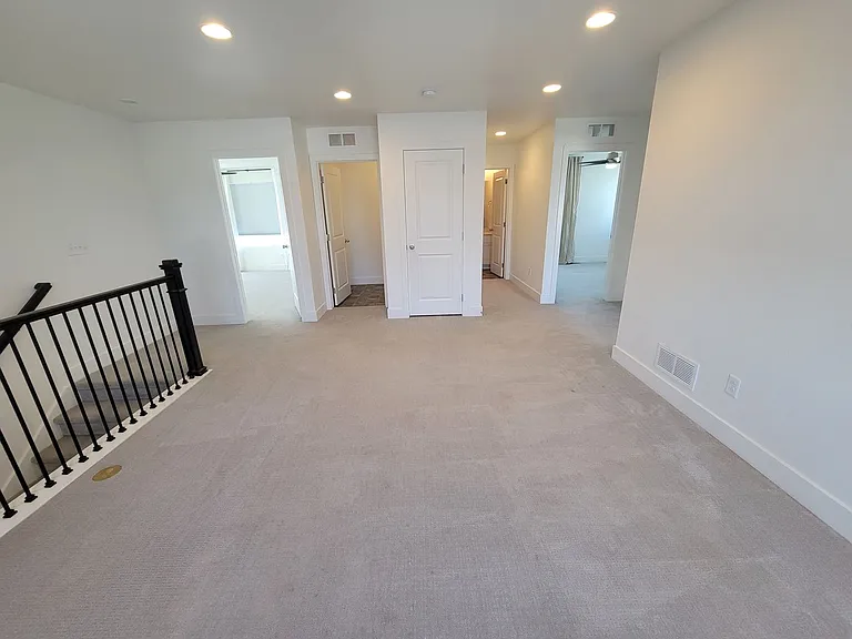 58 Marlowe Dr — Photo 22