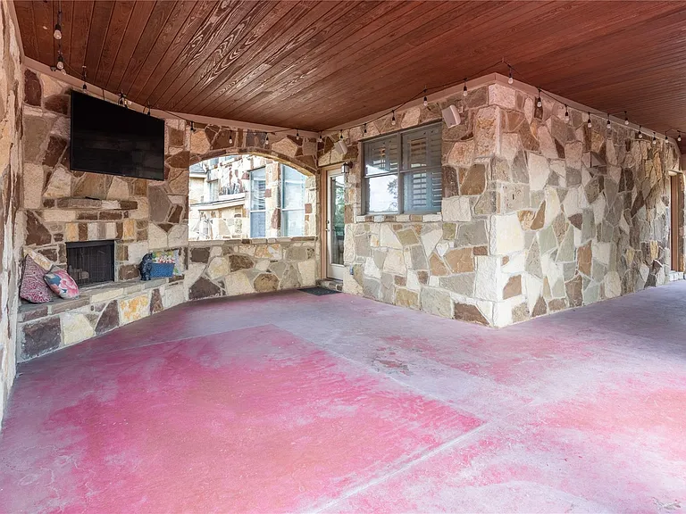 1898 Long Bow Dr — Photo 21