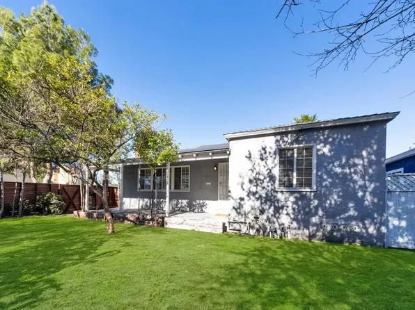 11613 Haynes St, North Hollywood, CA 91606