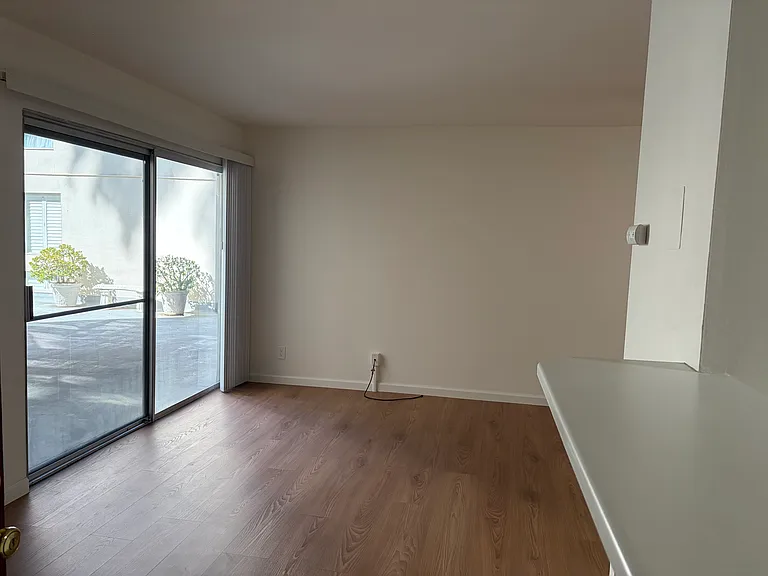 151 Lakeside Dr #110 — Photo 7