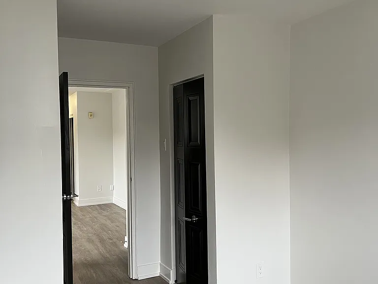 792 Hughson St #14 — Photo 7