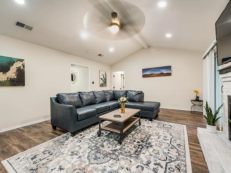 7754 Querida Ln — Photo 15