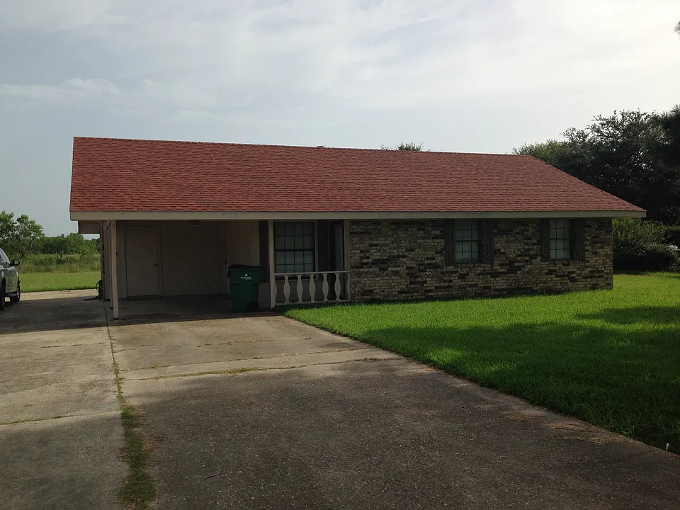229 Lisa Dr