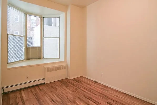 Rented by Horowitz Real Estate | media 32