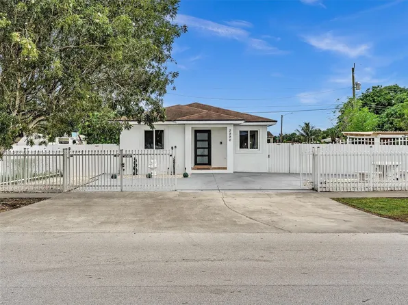 2990 NW 159th St, Miami Gardens, FL 33054