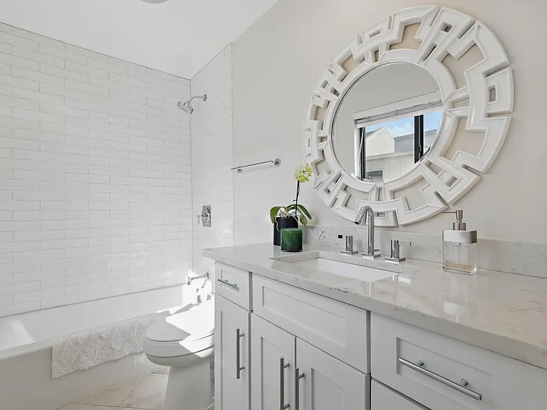 4310 Bowser Ave #109 — Photo 16