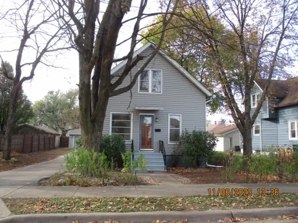 1019 Wilcox St, Joliet, IL 60435