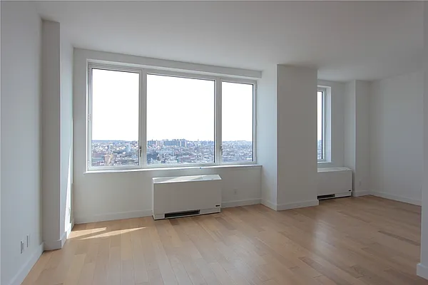 Rented by Platinvm Property Group New York | media 4