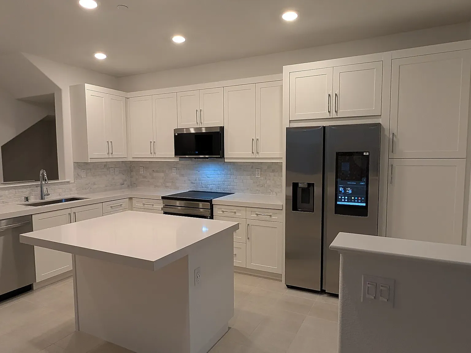 2 bed, 1202 sqft, $3,750 — Photo 2