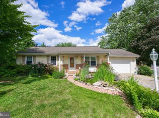 1187 Roths Church Rd, Spring Grove, PA 17362