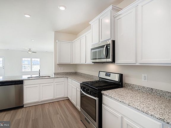 5th image of 236 Piedmont Way