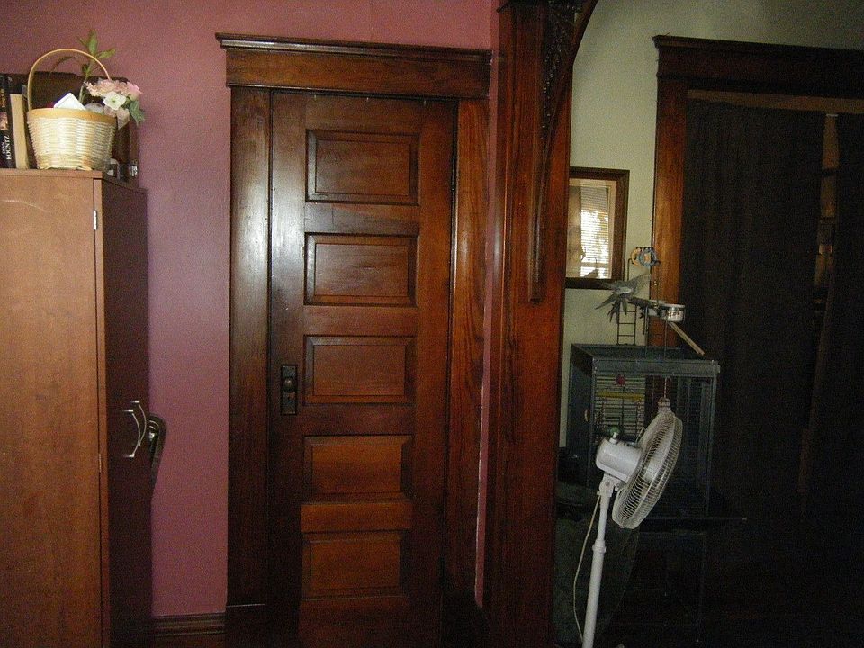 1st image of 127 Scioto St