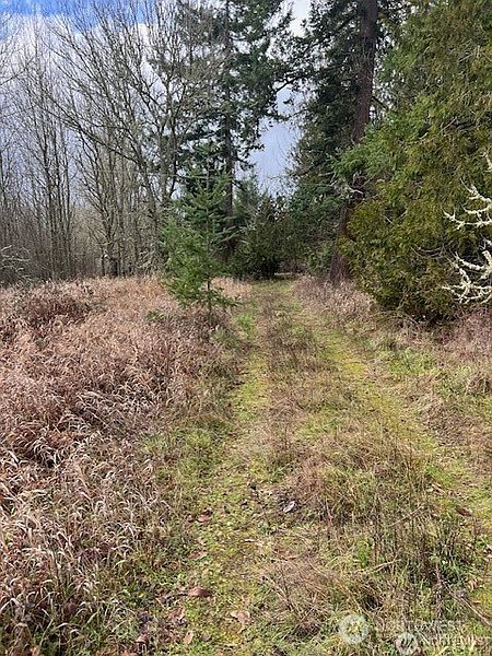 4th image of 15249 Martinson Road SE