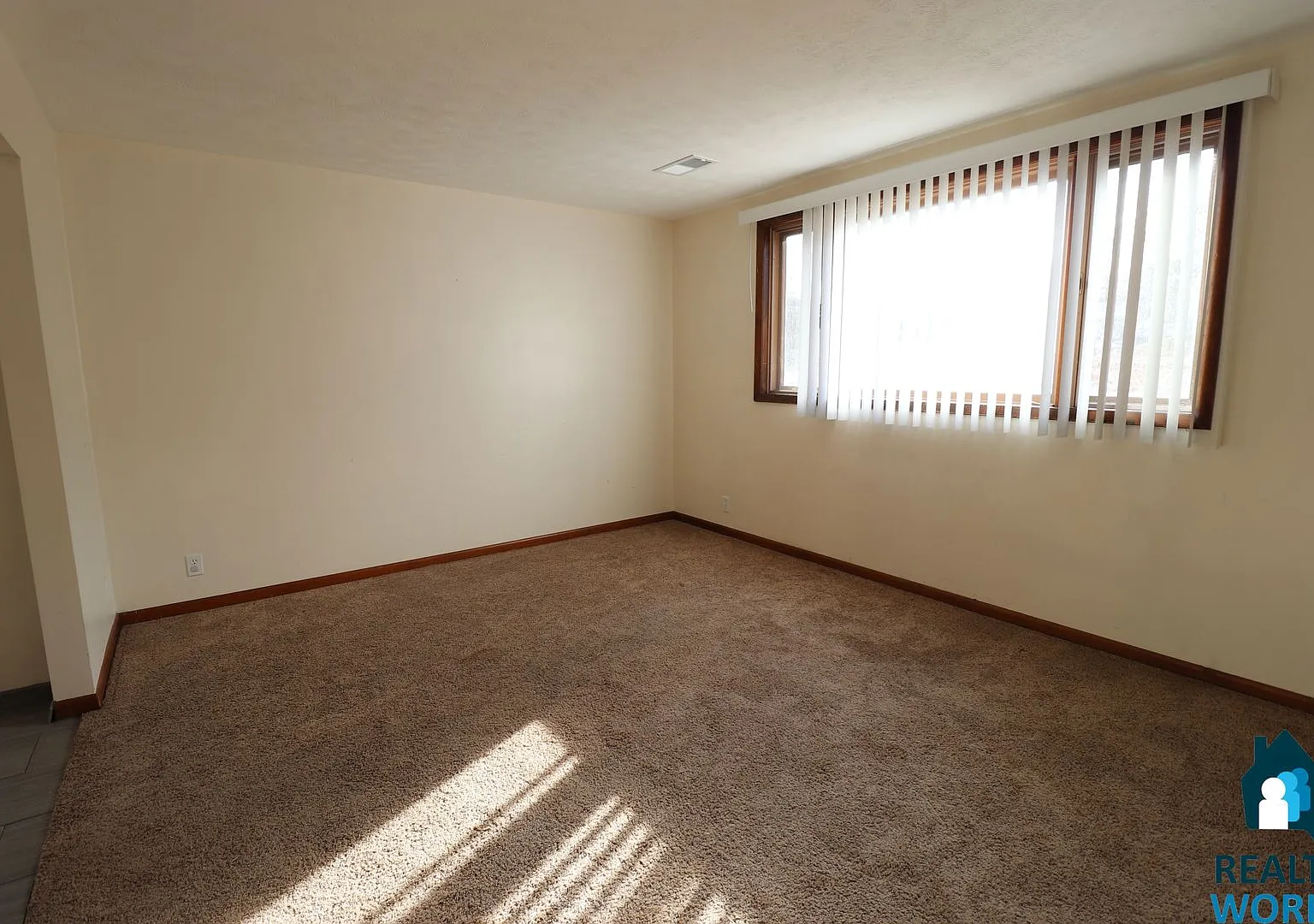 2144 B St — Photo 3