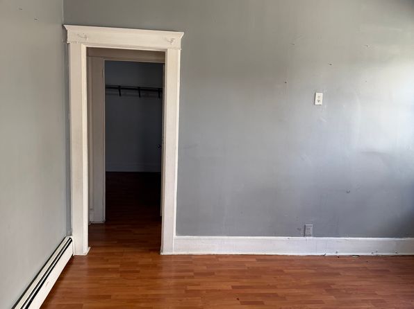 157 Wayne Ave Floor 1