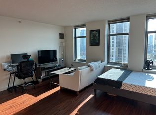 365 N Jefferson St #1700, Chicago, IL 60661