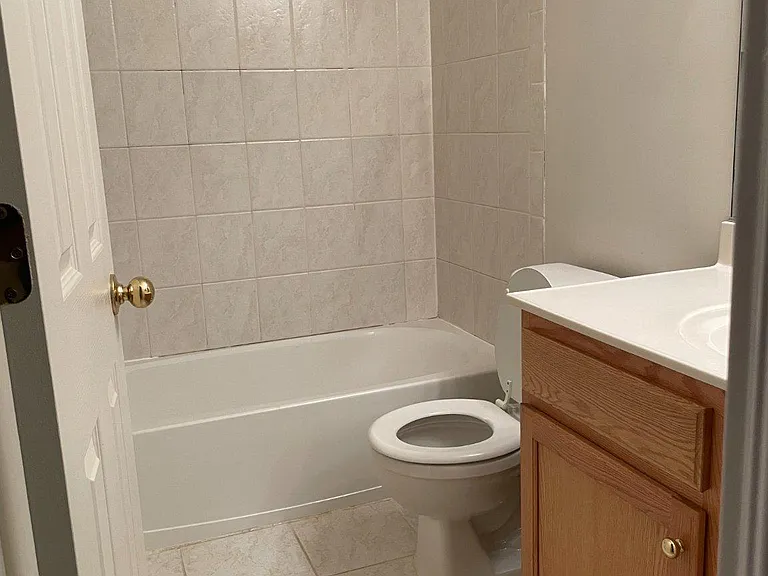 18405 Sierra Springs Sq — Photo 38