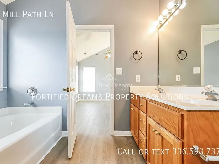 8 Mill Path Ln — Photo 13
