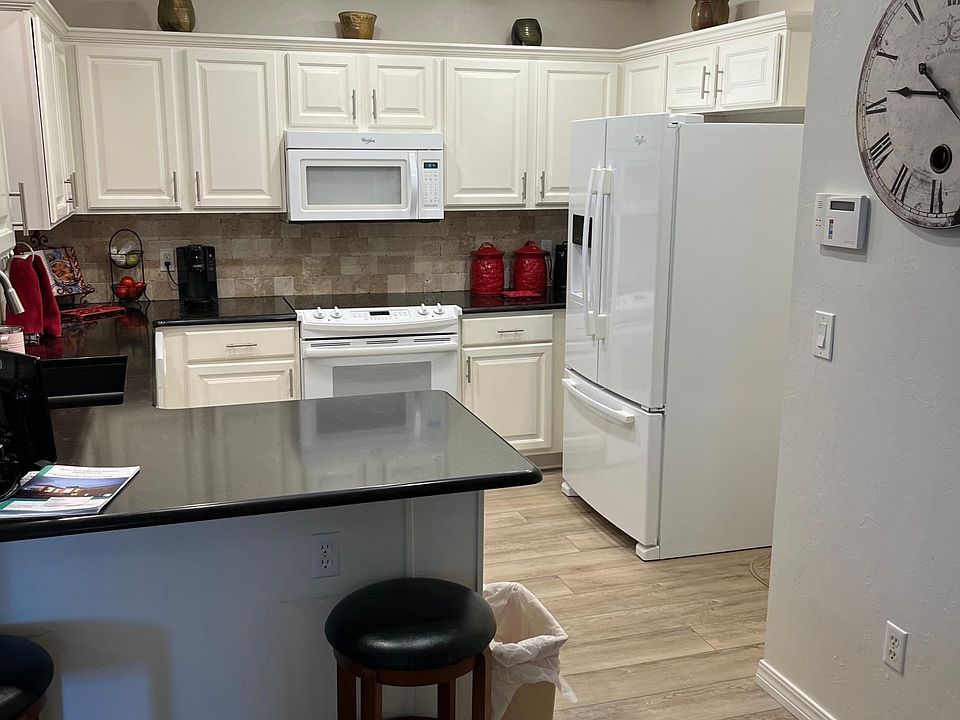 1st image of 6414 Masons Dr #1