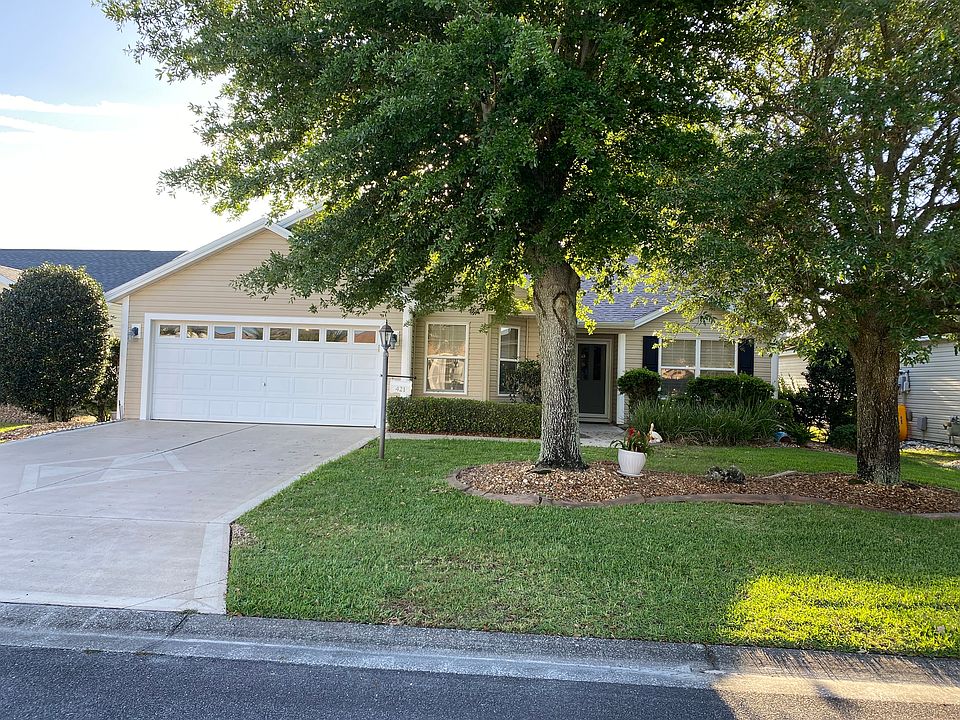 1st image of 421 Arcadia Lakes Dr