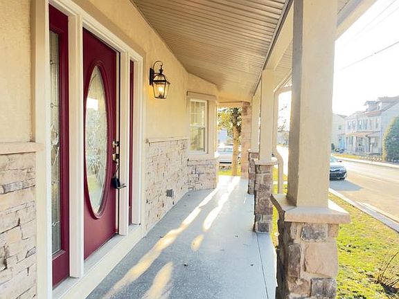 4th image of 1432 Frush Valley Rd