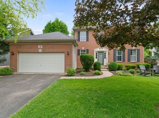 110 Saint Germain Pl, Saint Charles, IL 60175