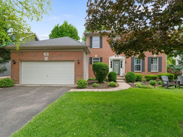 110 Saint Germain Pl, Saint Charles, IL 60175