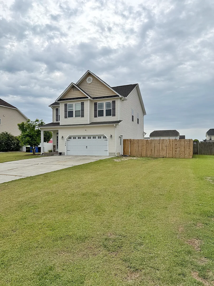 Building Photo - 124 Landover Dr