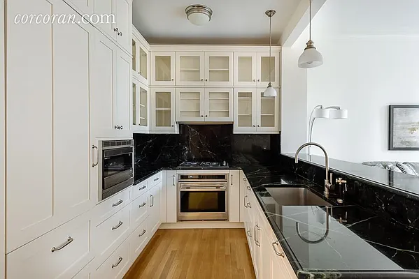 Rented by Corcoran | media 14