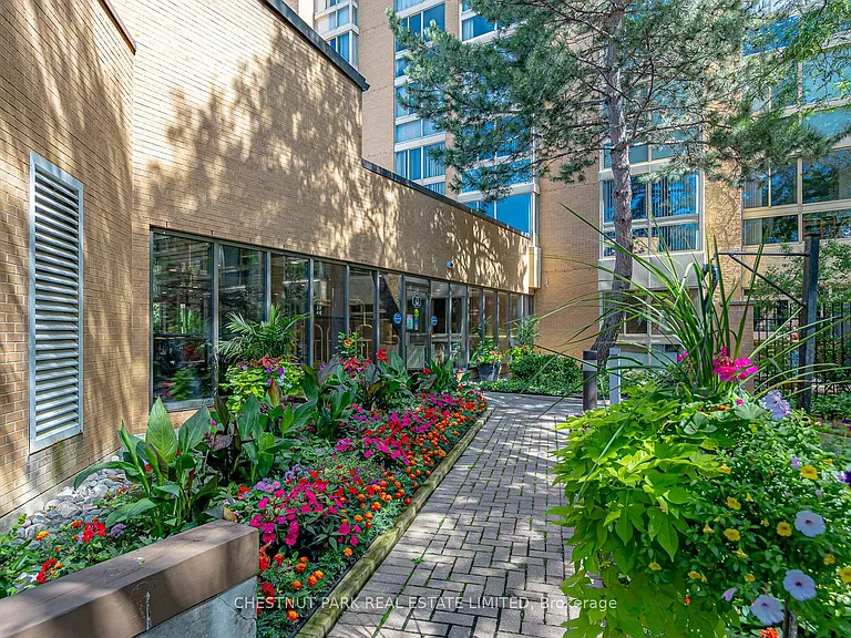 131 Beecroft Rd #1504 — Photo 44