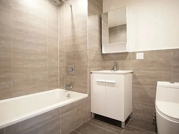 912 Bergan Street image 4 of 12