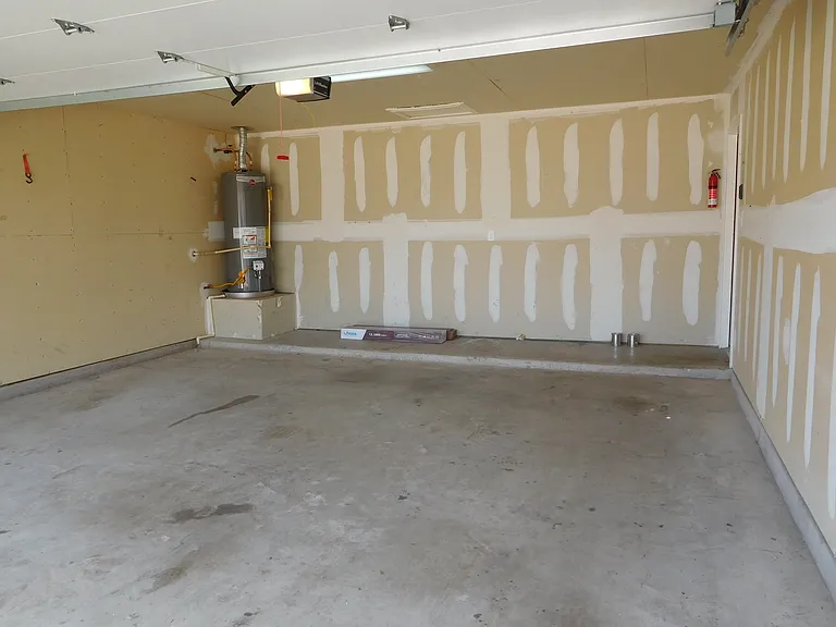 2824 Quarter Horse Ln — Photo 10